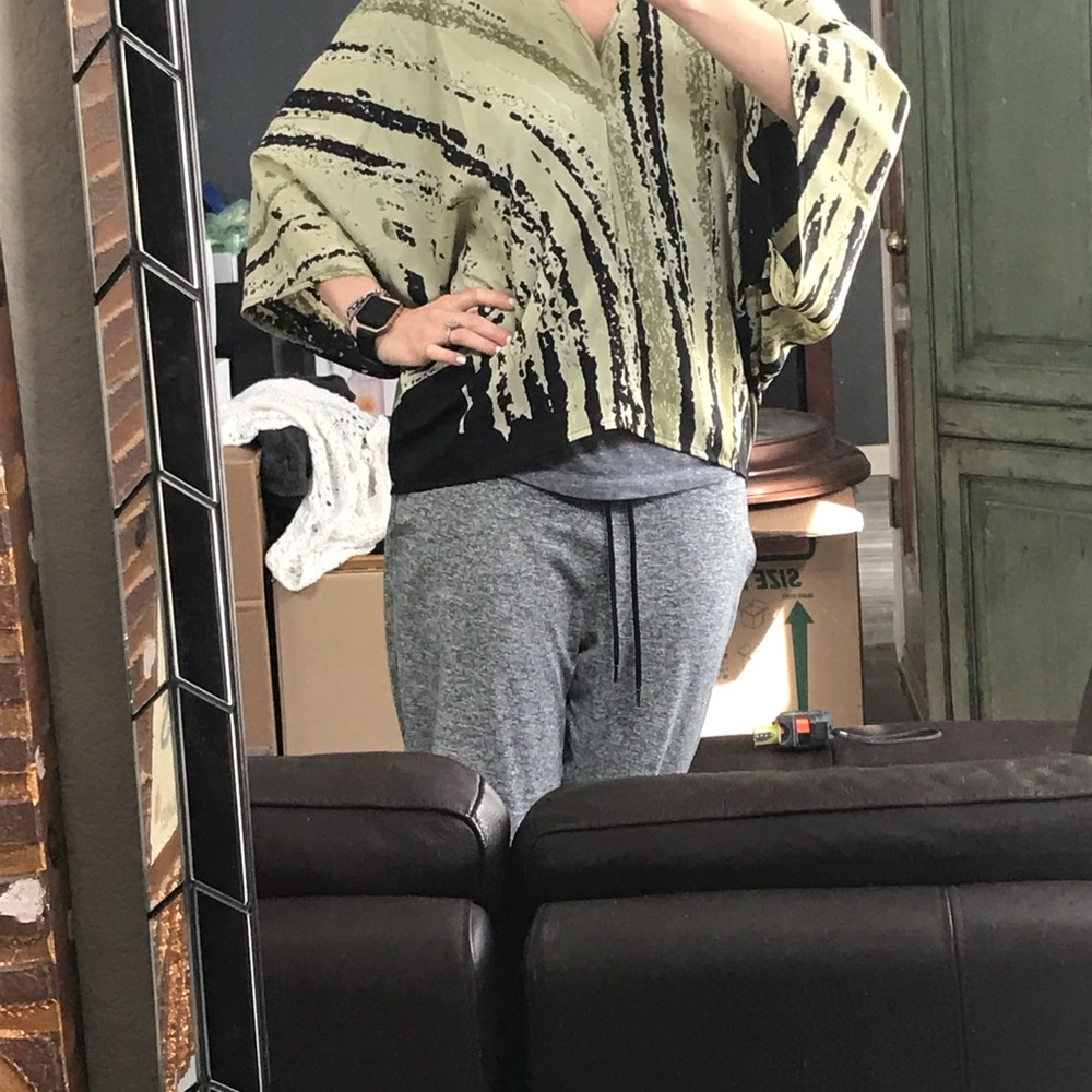 Batwing Blouse - Picture 2 of 2